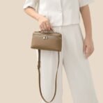 Smiling Armpit Bag, Niche Genuine Leather Women's Bag, Retro Handbag, Fashionable Single Shoulder Crossbody - Image 12