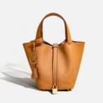 2025 Newest High Quality Pu Leather Luxury Handbags for Trendy Fashion Latest Luxury Designer Tote Bags Women's Shoulder Bags - Image 4