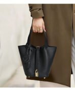 2025 Newest High Quality Pu Leather Luxury Handbags for Trendy Fashion Latest Luxury Designer Tote Bags Women's Shoulder Bags - Image 2